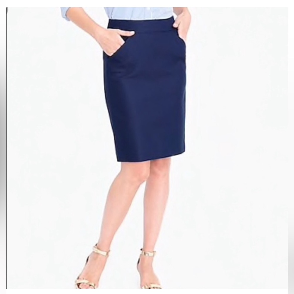 J Crew Factory The Pencil Skirt. Good used condition. Size 6.